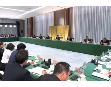 黄坤明参加广东省政协联组会 庄守堃建议以“湾区标准”打通创新与产业融合“最后一公里”